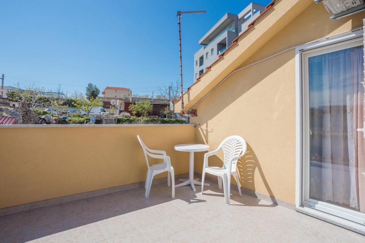 Appartement Family Friendly With A Swimming Pool - 21026 Split